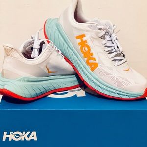 Hoka Men’s Running Shoes. For pick-up along montreal area